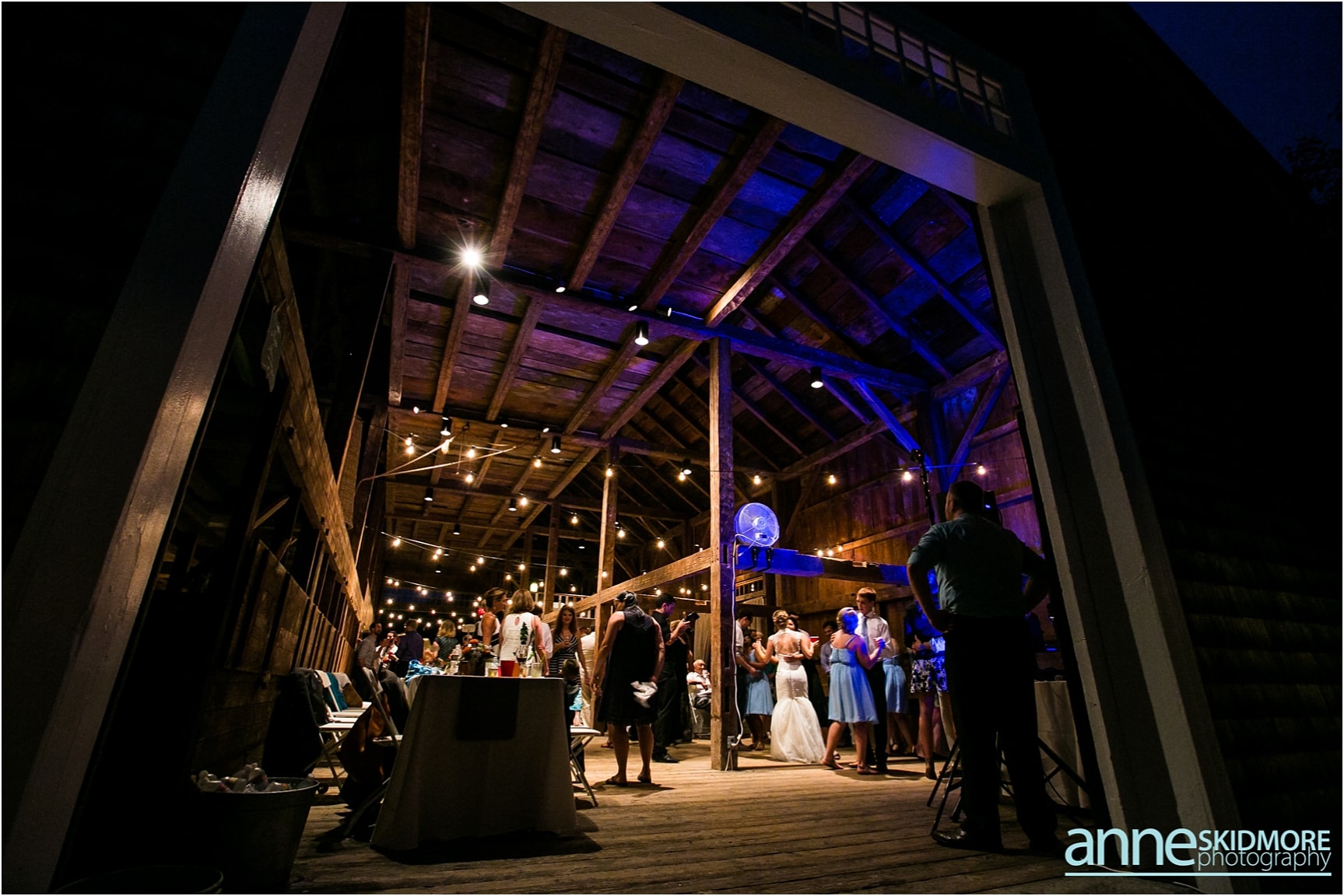 moody_mountain_farm_wedding_0094